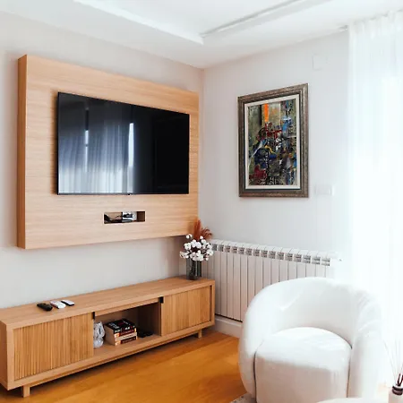 Rooftop Experience, Modern Luxury & Views Belgrade